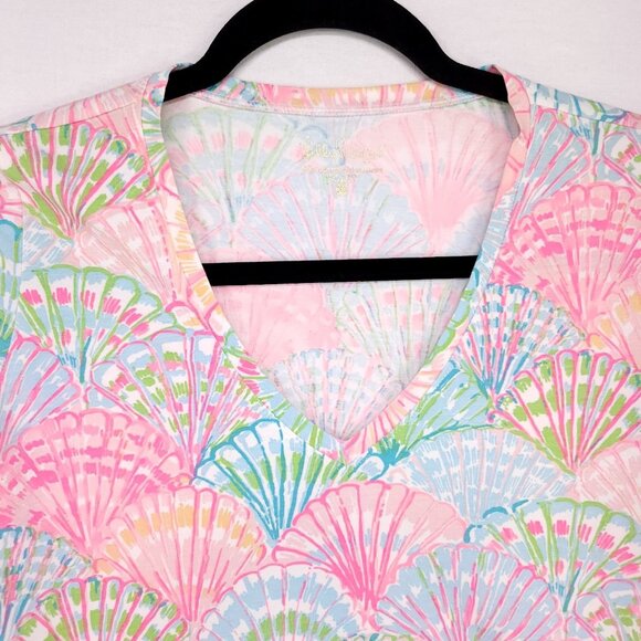 Lilly Pulitzer Michele V-Neck T-Shirt Size XS Top Oh Shello Shells Old Money - Picture 2 of 10
